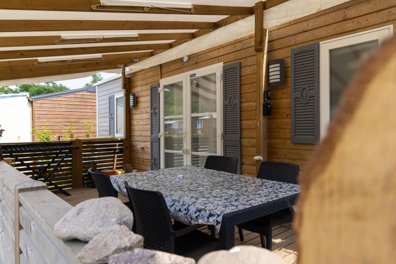 Grand Mobil 6 Personnes Climatise Avec 3 Et 2 Salles De Bains A Munster En Alsace *